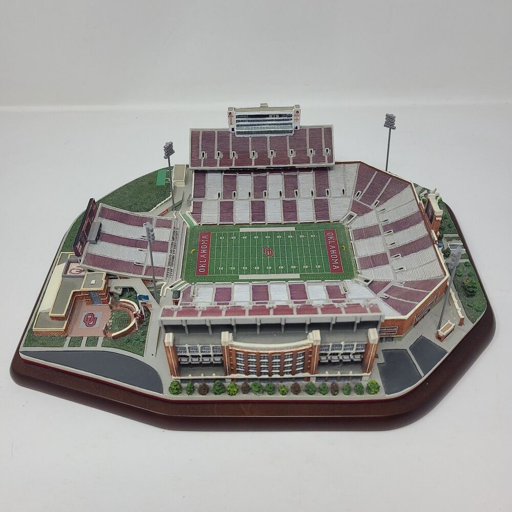 Danbury Mint Oklahoma Sooners Memorial Stadium Football Replica NCAA OU